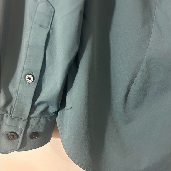 Express Performance Collared Button Down Teal Blue Long Sleeve size medium. - Picture 4 of 6
